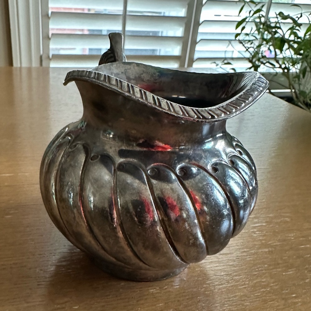 Vintage Meriden B. Company quadruple plated Silver creamer